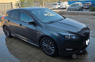 FORD FOCUS ST LINE 1.5 DIESEL 120 CV