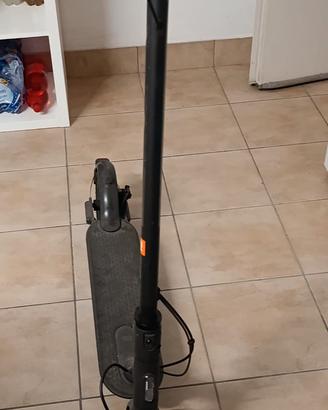 monopattino elettrico  xiaomi