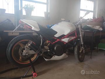 Ducati Monster 600 - 2000