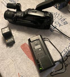 Videocamera SONY video8 GUASTA