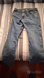 pantaloni da moto 