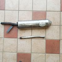 Scarico moto Leo vince