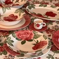 Servizio piatti e caffè fine ceramica Rose Rosse