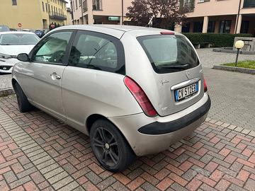 smembro lancia y
