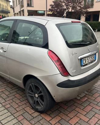 smembro lancia y