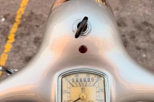 Vespa VB1T contachilometri