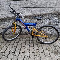 Mountain bike da ragazzo