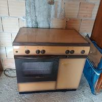 Cucina 4 fuochi + forno elettrico