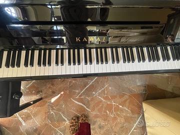 Pianoforte verticale kawai