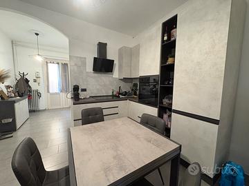 Cucina piu tavolo