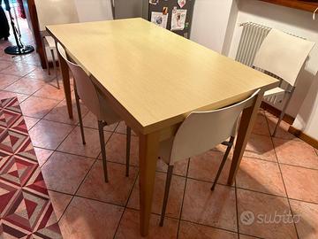 Tavoloda cucina allungabile