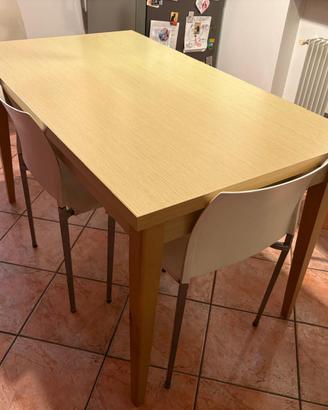 Tavoloda cucina allungabile