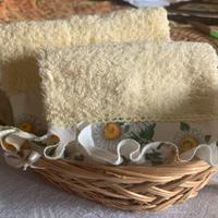 Set  2 asciugamani ospite