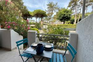 Aprile e Maggio: Villetta a due passi dal mare