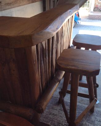 Piano Bar con sgabelli Cuercia e Noce 