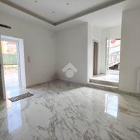 CASA SEMINDIPENDENTE A SANT'ANASTASIA