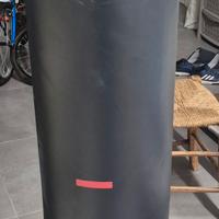 Sacco da box Outshock completo di guantoni