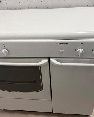 cucina bompani con forno e porta bombola 
