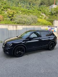 TIGUAN R LINE All Black Edition