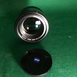 Obiettivo zeiss  Sonnar 85 mm f  1.8  + adattatore