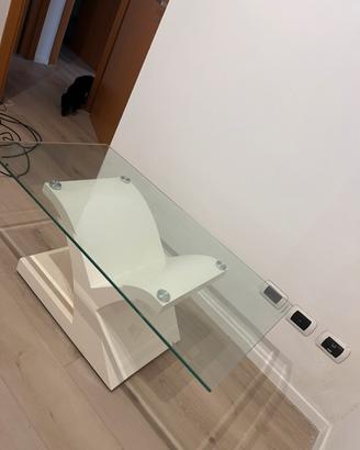 Tavolo in vetro moderno