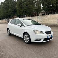 SEAT IBIZA 2013 90cv Neopatentati