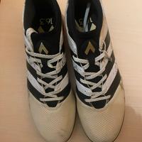 Scarpe da calcetto taglia 45