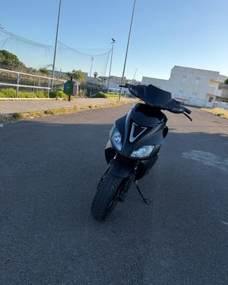 aprilia sr factory