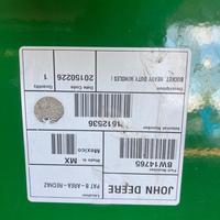 Attrezzi agricole benna trattore