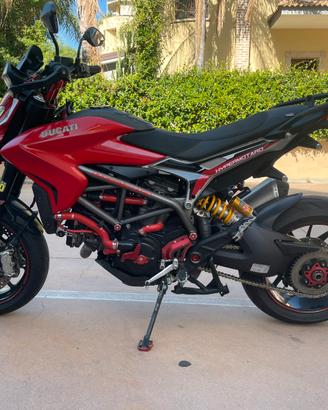 Ducati Hypermotard  821 ( super accessoriata)
