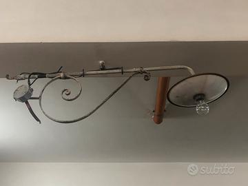 Lampione completamente originale