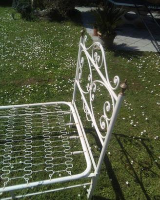 letto in ferro battuto