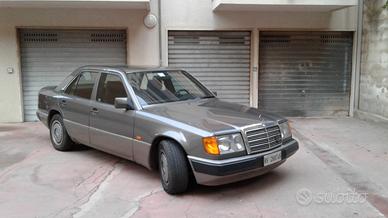 MERCEDES Serie E (*124) - 1992