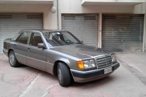 MERCEDES Serie E (*124) - 1992