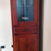 Mobile a colonna, arte povera. 