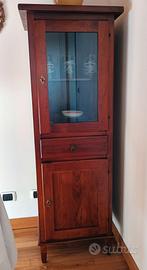 Mobile a colonna, arte povera. 