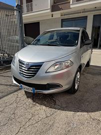 Lancia Ypsilon 0.9 TwinAir 85 CV 5 porte Metano Ec