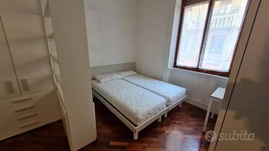 Stanza in appartamento di 65 m² a Milano