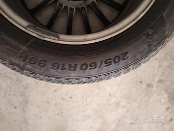 4 Gomme da neve+ 4 cerchi in lega 205/60 R16