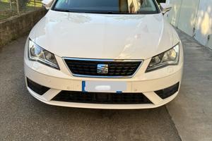 Seat Leon 1500 ST TGI DSG con gancio traino