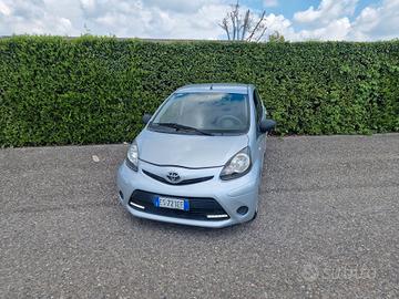 Toyota Aygo 1.0 69cv 5p 77000km