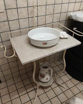 antico lavabo da camera