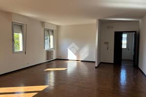 CAPANNONE A SCANDICCI