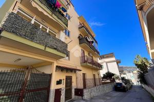 2 LOCALI A PALERMO