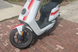 Niu nqi GTS sport 125  2023 (solo 5688km)