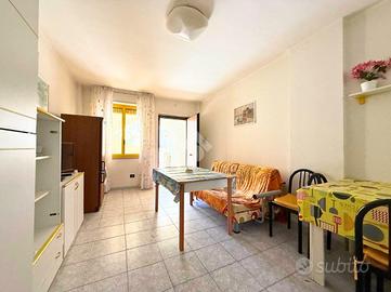 2 LOCALI A RODI GARGANICO