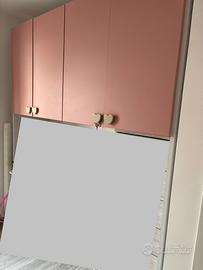 cameretta a ponte rosa e beige