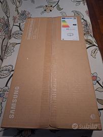 Essential monitor S3 24 pollici