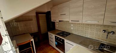 Mansarda con doppia terrazza - Zona Ospedali