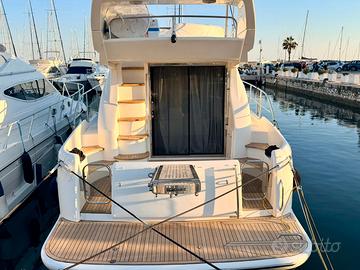 Azimut 42 Fly - Versione 3 cabine e 2 bagni